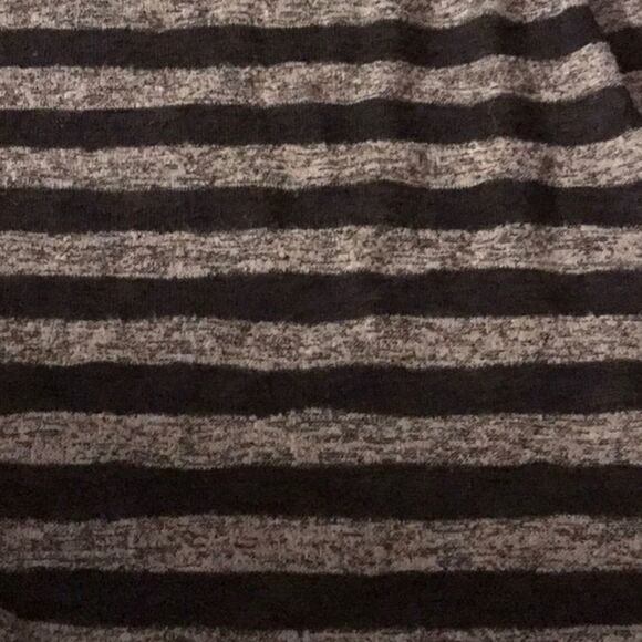 WOMEN’S SIZE LARGE LULAROE TOP! - Picture 7 of 8